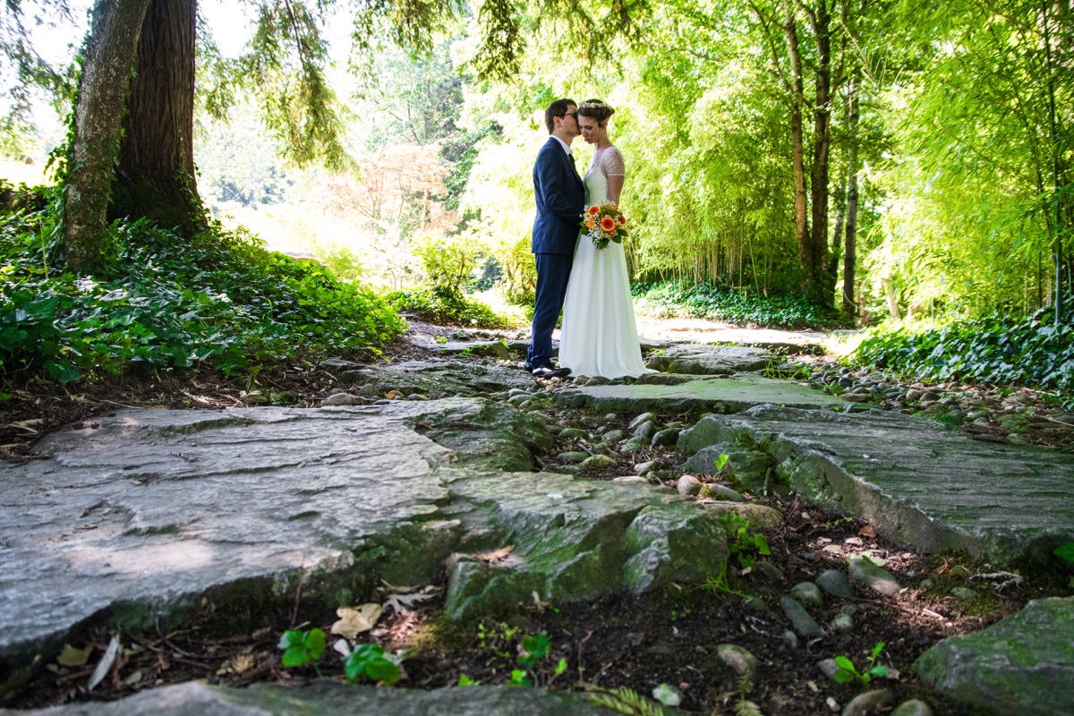 Photographe couple mariage à Nantes Jardin Japonais