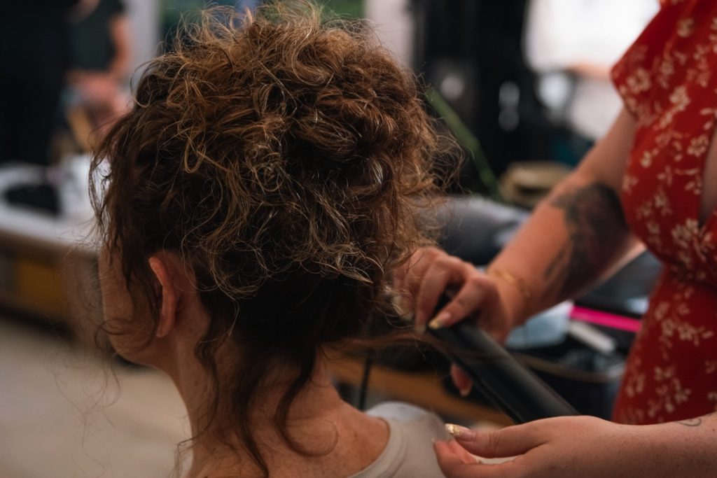 Coiffeuse mariage Grandchamp-des-Fontaines